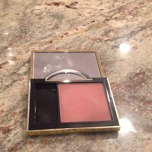 estee lauder alluring rose blush